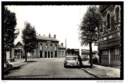 80 Roye ROYE (Somme) 2024 - La Gare exterieur gare hotel des voyageurs D80D K80685K C70455C RH006877