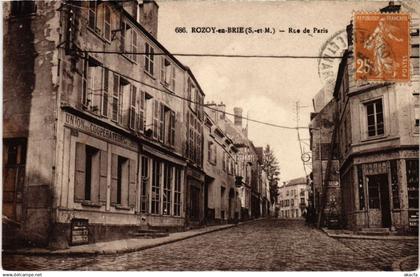 CPA ROZAY-en-BRIE Rue de Paris (1299050)