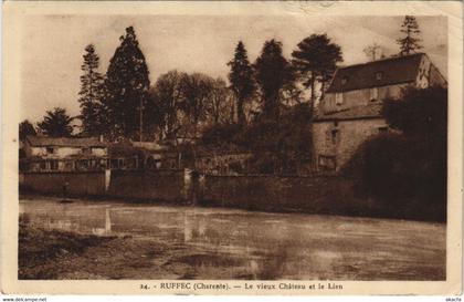 CPA Ruffec Le vieux Chateau et le Lien FRANCE (1074207)