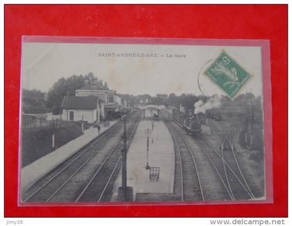 ISERE-SAINT ANDRE LE GAZ-LA GARE-TRAIN