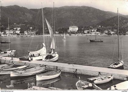 VAR - CAVALAIRE SUR MER - UN COIN DE PORT.