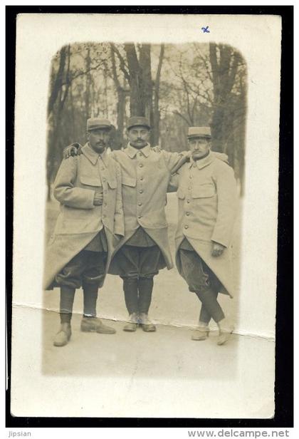 cpa carte photo du 22  trois militaires en tenue   Aero phot Saint Brieuc     BCH19