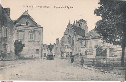 Saint-Bris-le-Vineux 89 - Place de l'Eglise