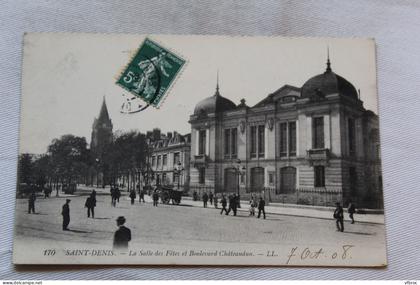 Saint Denis, la salle des fêtes et boulevard Châteaudun, Seine saint Denis 93