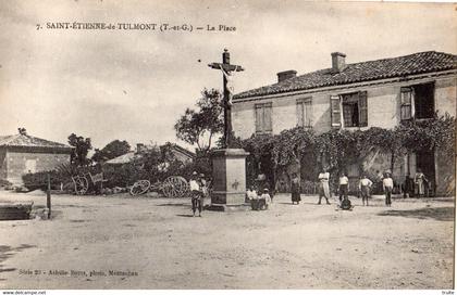 SAINT-ETIENNE-DE-TULMONT LA PLACE