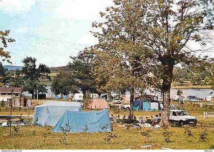 63 - Saint Gervais d'Auvergne - Le Camping dominant le plan d'eau - Tentes - Automobiles - CPM - Voir Scans Recto-Verso