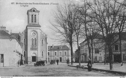 SAINT-GERVAIS-les-TROIS-CLOCHERS (Vienne) - L'Eglise - Ecrit (2 scans)