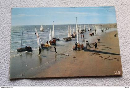 Cpm, saint Jean de monts, arrivée des régates, école de voile, Vendée