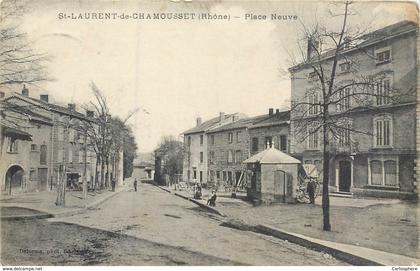 CPA 69 Rhone Saint-Laurent-de-Chamousset Place Neuve