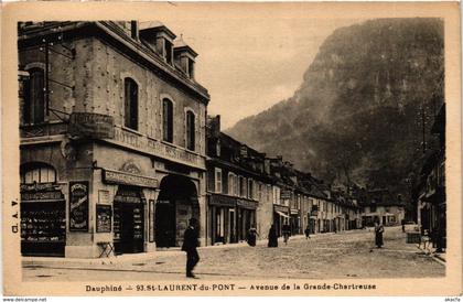 CPA Saint-Laurent-du-Pont - Avenue de la Grande-Chartreuse FRANCE (961750)