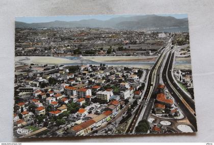 Cpm, Saint Laurent du Var, vue panoramique, au 1er plan la gare, Alpes Maritimes 06