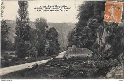 Saint-Léonard-des-Bois - Les Gorges, route de Gesvres