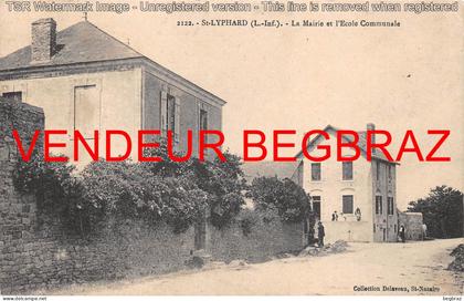 SAINT LYPHARD     MAIRIE ET ECOLE