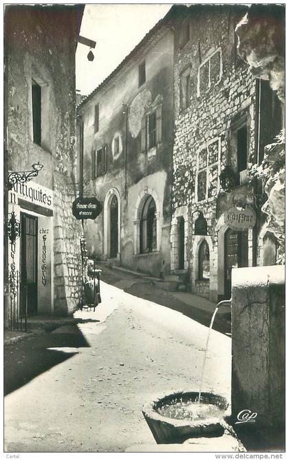 06 - SAINT-PAUL - Vieille Rue