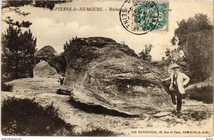 CPA SAINT-PIERRE-les-NEMOURS Rochers (1298886)