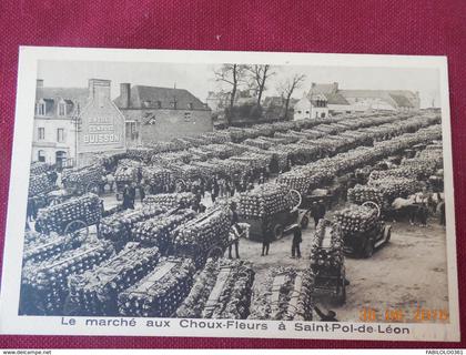 CPA - Le marché aux Choux-Fleurs à Saint-Pol-de-Léon