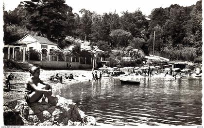 Carte POSTALE Ancienne de SAINT  TROPEZ - Plage des Graniers