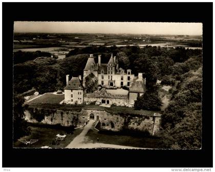 29 - SAINT-VOUGAY - chateau -