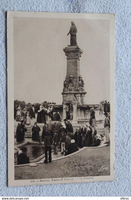 B494, Sainte Anne d'Auray, la fontaine, Morbihan 56