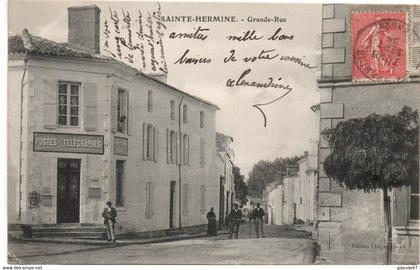 SAINTE HERMINE (85) - GRANDE RUE