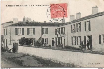 SAINTE HERMINE (85) - LA GENDARMERIE