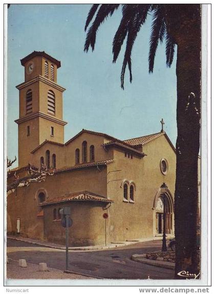 SUPERBE CPM...DE...SAINTE-MAXIME...L'EGLISE...