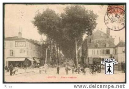 17 Saintes - SAINTES - Avenue Gambetta - cpa