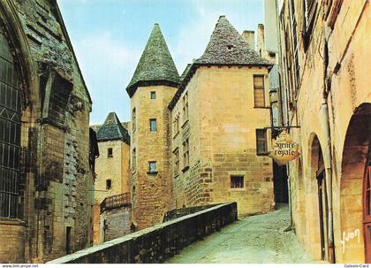 24 SARLAT LA CANEDA HOTEL CHASSAING