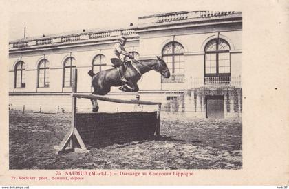 Saumur - Dressage au Concours hippique