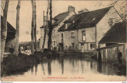 CPA SEIGNELAY Le Vieux Moulin (49247)