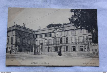 Sèvres, la mairie, Hauts de Seine 92