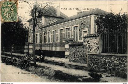 CPA SUCY-en-BRIE Les Écoles (869663)