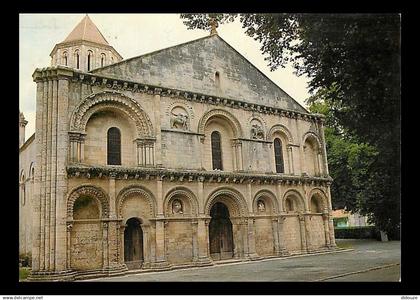 17 - Surgères - L'Eglise Notre-Dame - Façade romane du XIIe siècle - Flamme Postale de Surgères - CPM - Voir Scans Recto