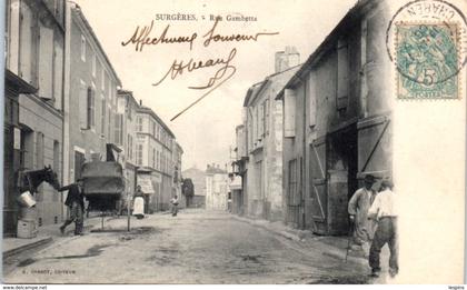 17 - SURGERES --  Rue Gambetta