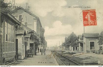 Dép 17 - Chemins de fer - Gares - Surgères - La gare - état