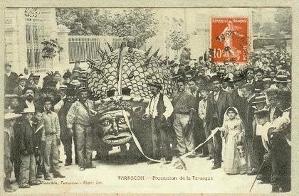 TARASCON : PROCESSION DE LA TARASQUE