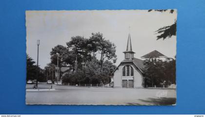 CPA  Loire Atlantique Tharon-Plage L'église