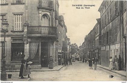 Thiviers - Rue du Thon