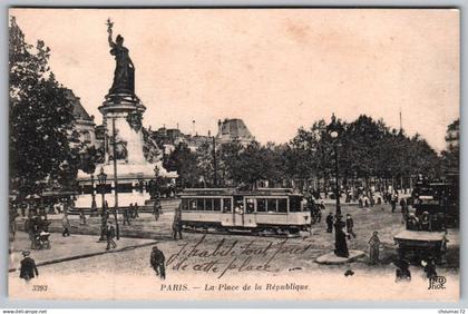 (75) 1047, Paris Transport Urbain en Surface, ND Phot 3393, La Place de la République, tramway