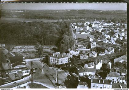 VAIRES SUR MARNE                                            JLM