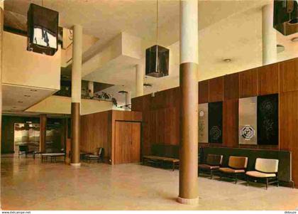 94 - Valenton - intérieur du Centre de Rééducation et d'Appareillage - Le Hall du Parc - CPM - Carte Neuve - Voir Scans