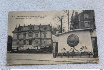 Vanves, l'hôtel de ville et le monument aux morts, hauts de Seine 92