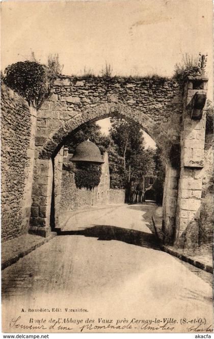 CPA Route de l'Abbaye des VAUX pres CERNAY-la-VILLE (102637)