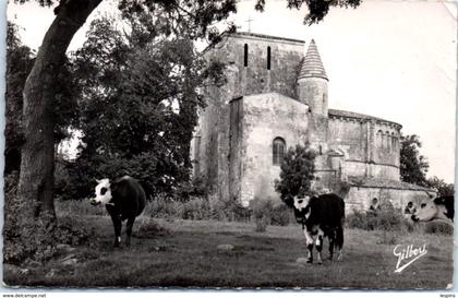 17 - VAUX sur MER -- L'Eglise