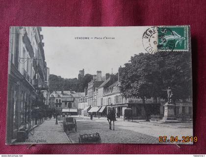 CPA - Vendôme - Place d'Armes