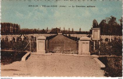 CPA Vic sur Aisne Le Cimetiere militaire FRANCE (1052079)