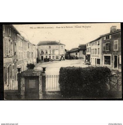 57 - VIC SUR SEILLE (Moselle) - Place de la Hallotte - Kleiner Marktplatz