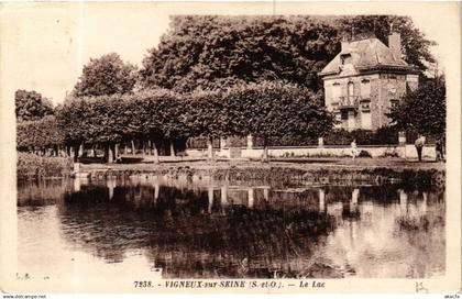 CPA Vigneux-sur-Seine - Le Lac (488780)