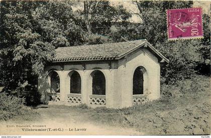 villebrumier * vue sur le lavoir du village