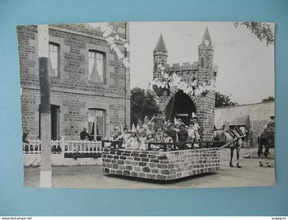 Carte Photo - Villedieu les Poeles - Procession du Grand Sacre